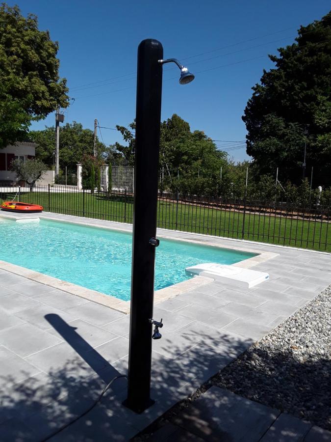 La Bonbonne En Provence Villa Travaillan Exterior photo